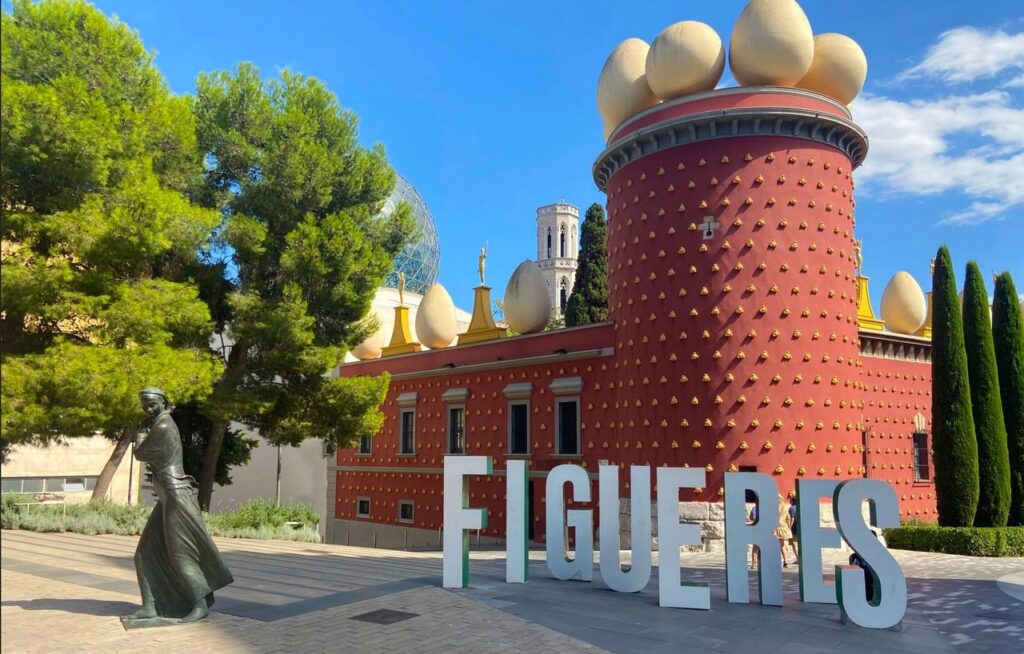 Figueres : Le Théâtre-Musée Dali