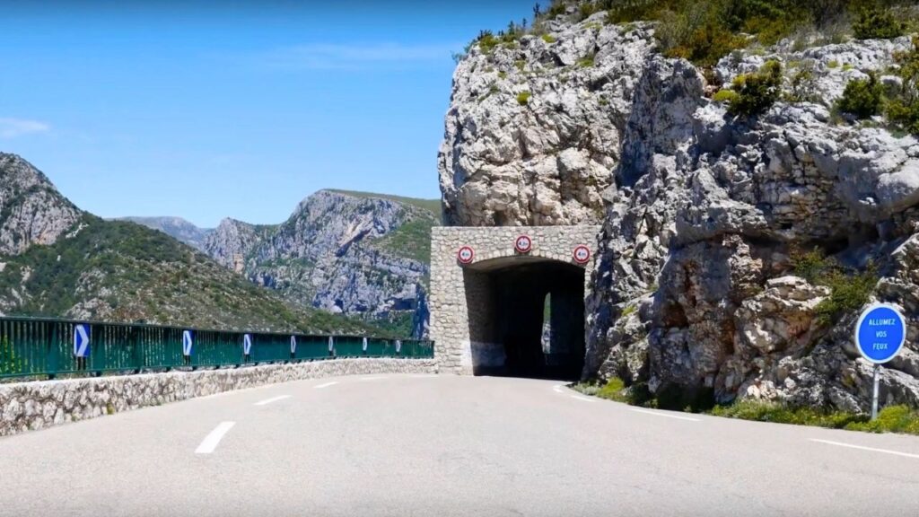 Tunnel du Fayet Gorges du Verdon Corniche Sublime