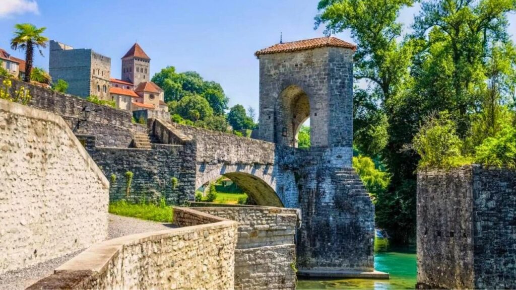 Pont de la légende Sauveterre-de-Béarn