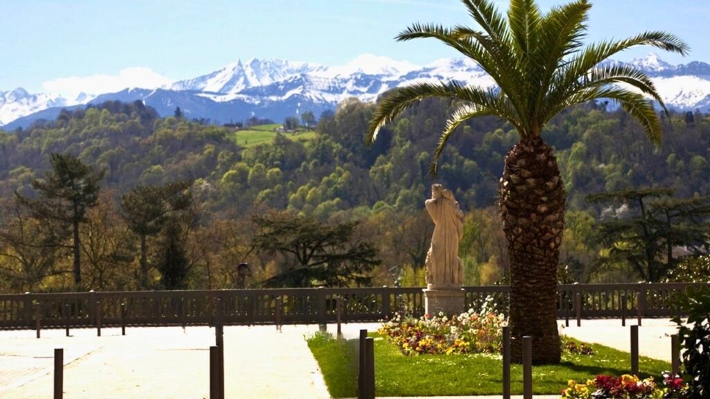 boulevard des  Pyrénées Pau