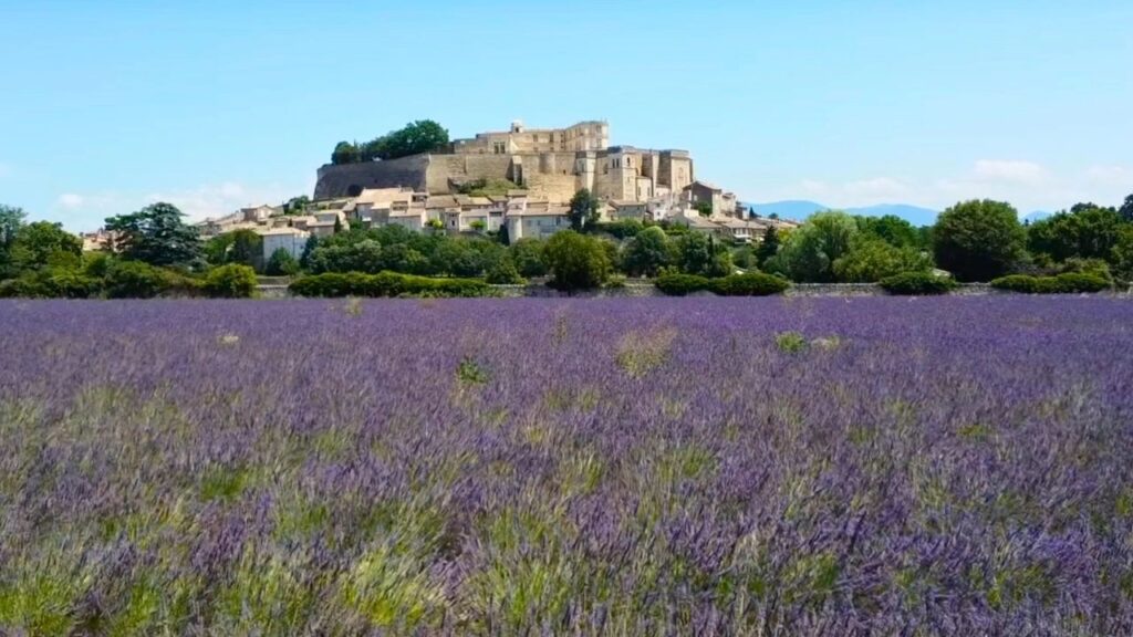 Grignan - Route des Châteaux de la Drôme provençale