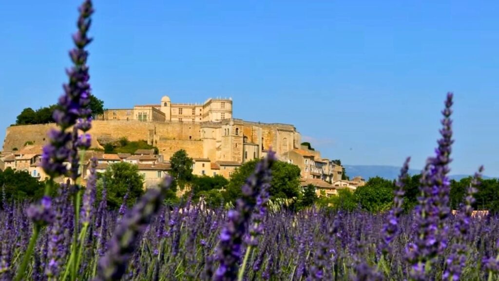 Grignan Drôme provençale