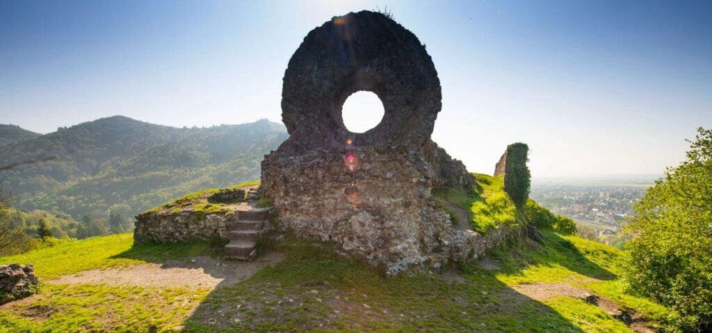 L’Œil de la Sorcière - Ruines du château d’Engelbourg