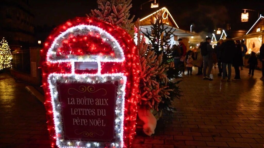 Marché de Noel Dijon sous les lumières de Noel 2024