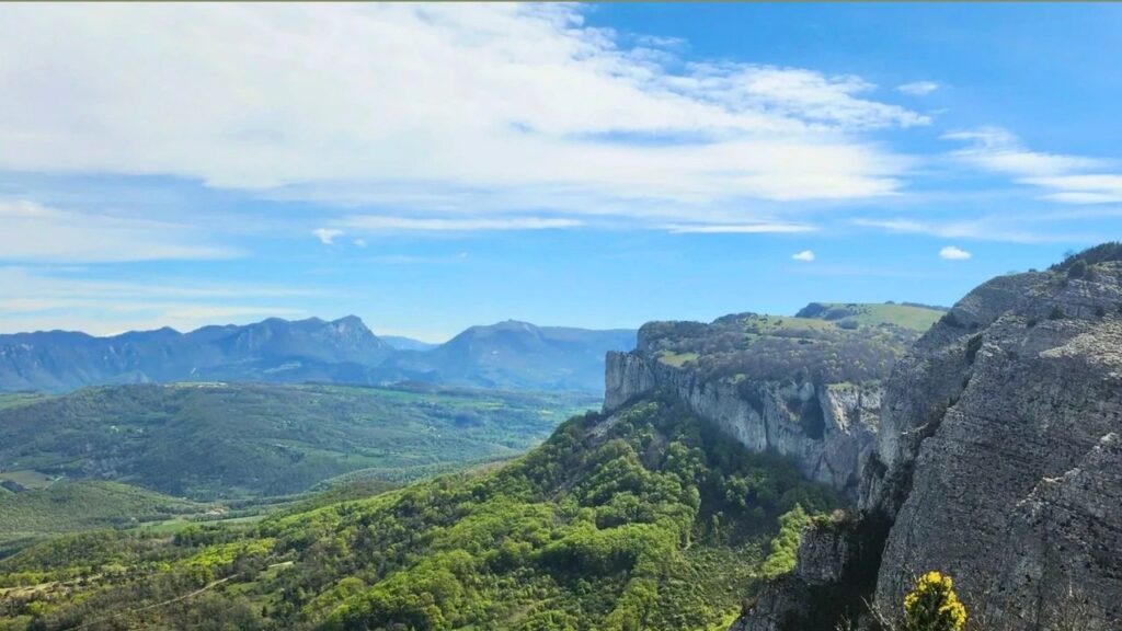 Le Poet Laval Drôme provençale