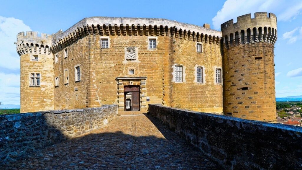 Château Suze la Rousse - Route des Châteaux de la Drôme provençale