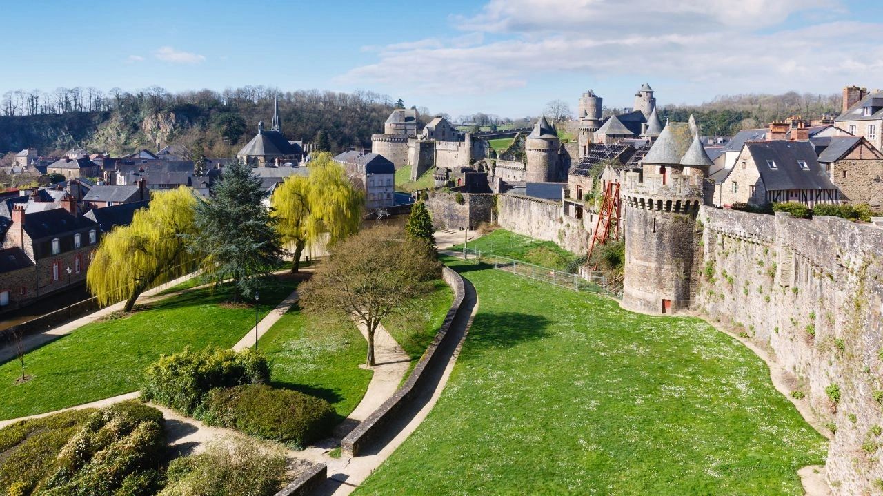 Château Fougères - Les plus beaux châteaux de Bretagne