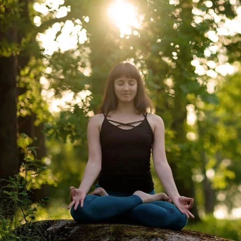 YOGA - LA POSTURE DU LOTUS