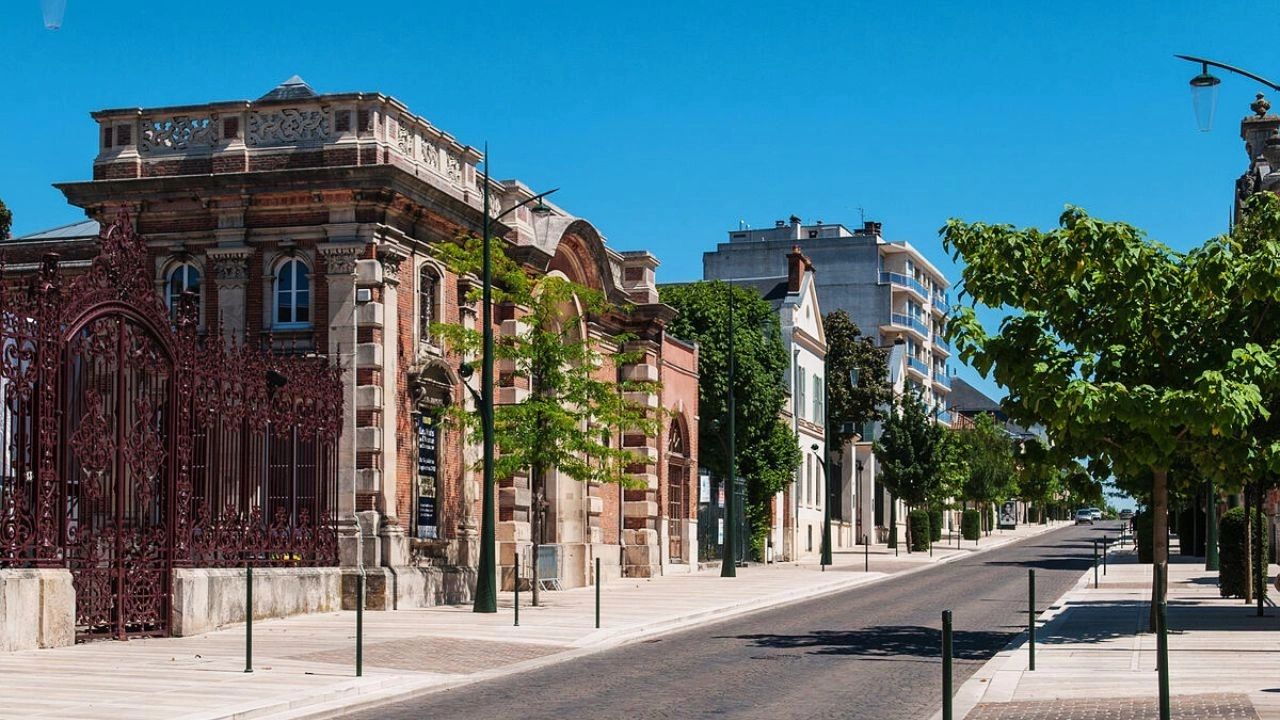 Avenue de Champagne Epernay 