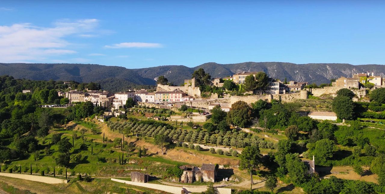 Ménerbes - Classé parmi les plus beaux villages de France