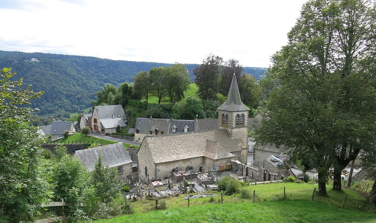 Murat-le-Quaire - Sur la Route des Volcans d'Auvergne