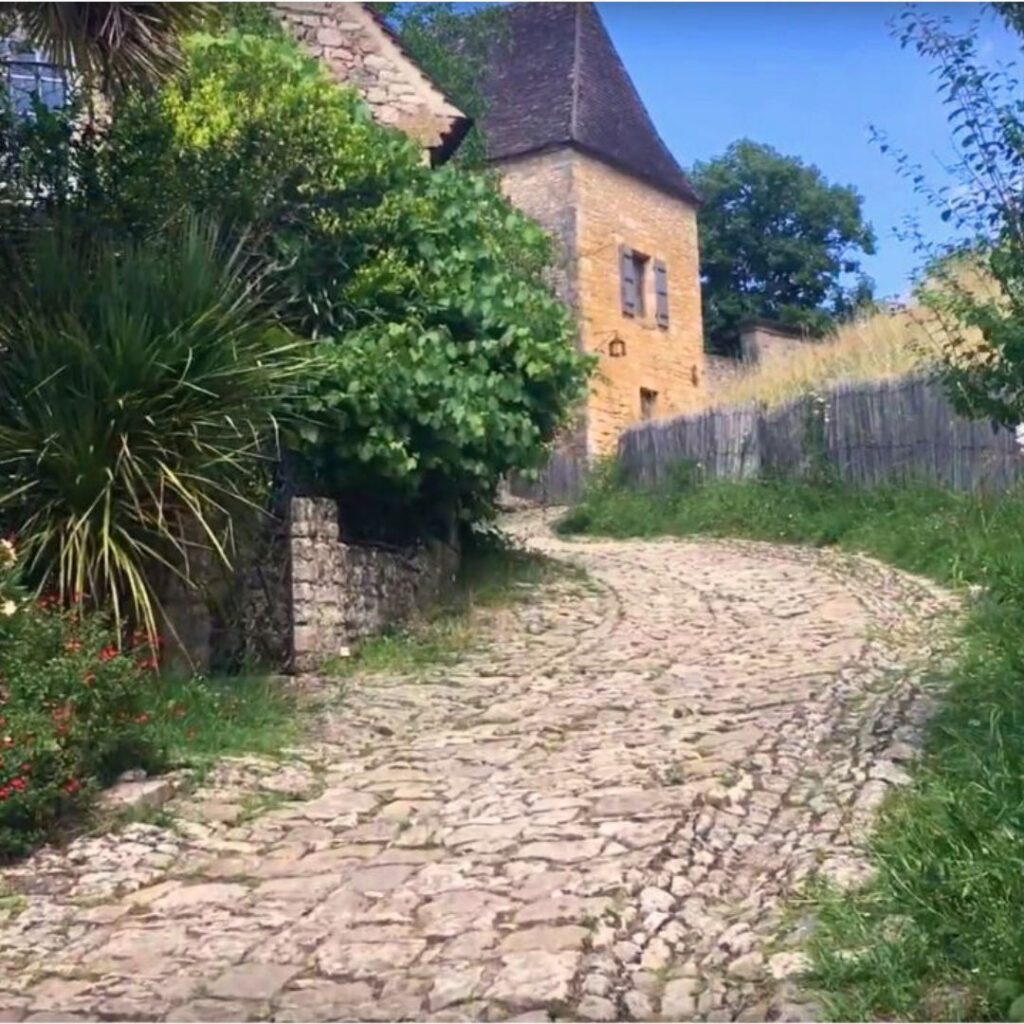 Beynac-et-Cazenac Les plus beaux villages romantiques en France