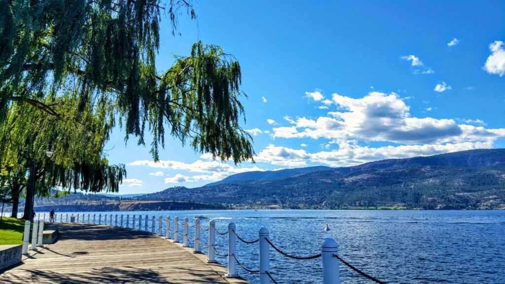 Kelowna BC La Vallée de l'Okanagan : La Route des Vins dans l'Ouest Canadien