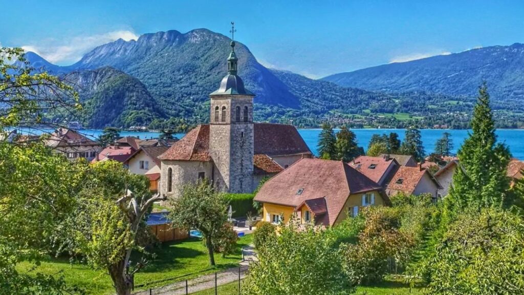 Talloires-Montmin Village romantique en France