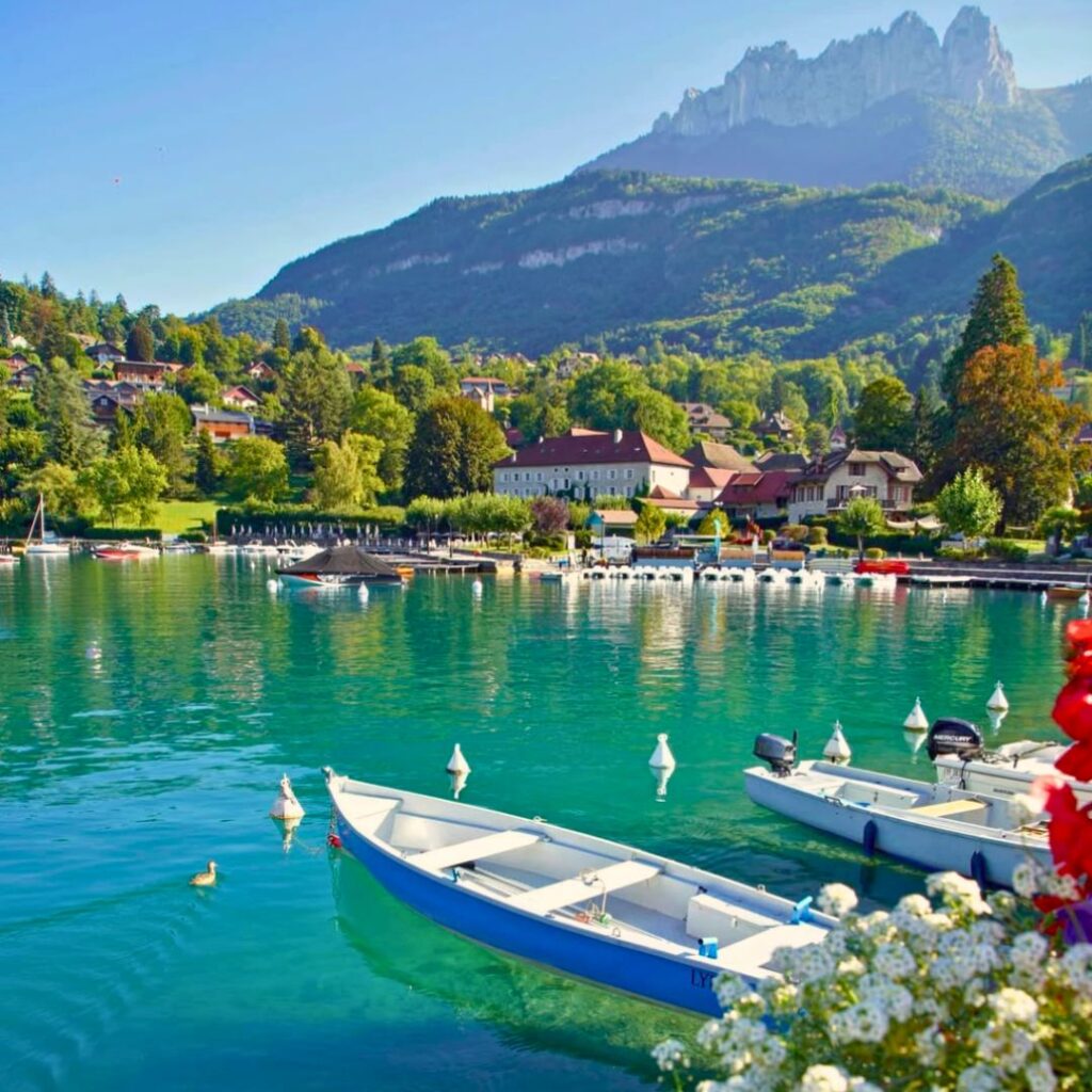 Talloires-Montmin Village romantique en France