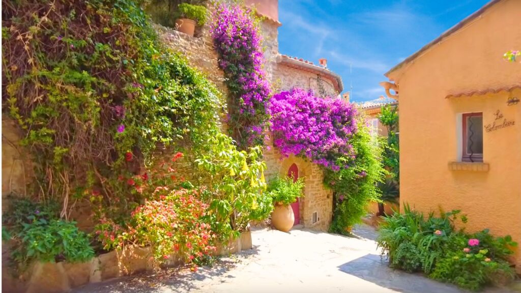 Bormes-les-Mimosas Village romantique en France