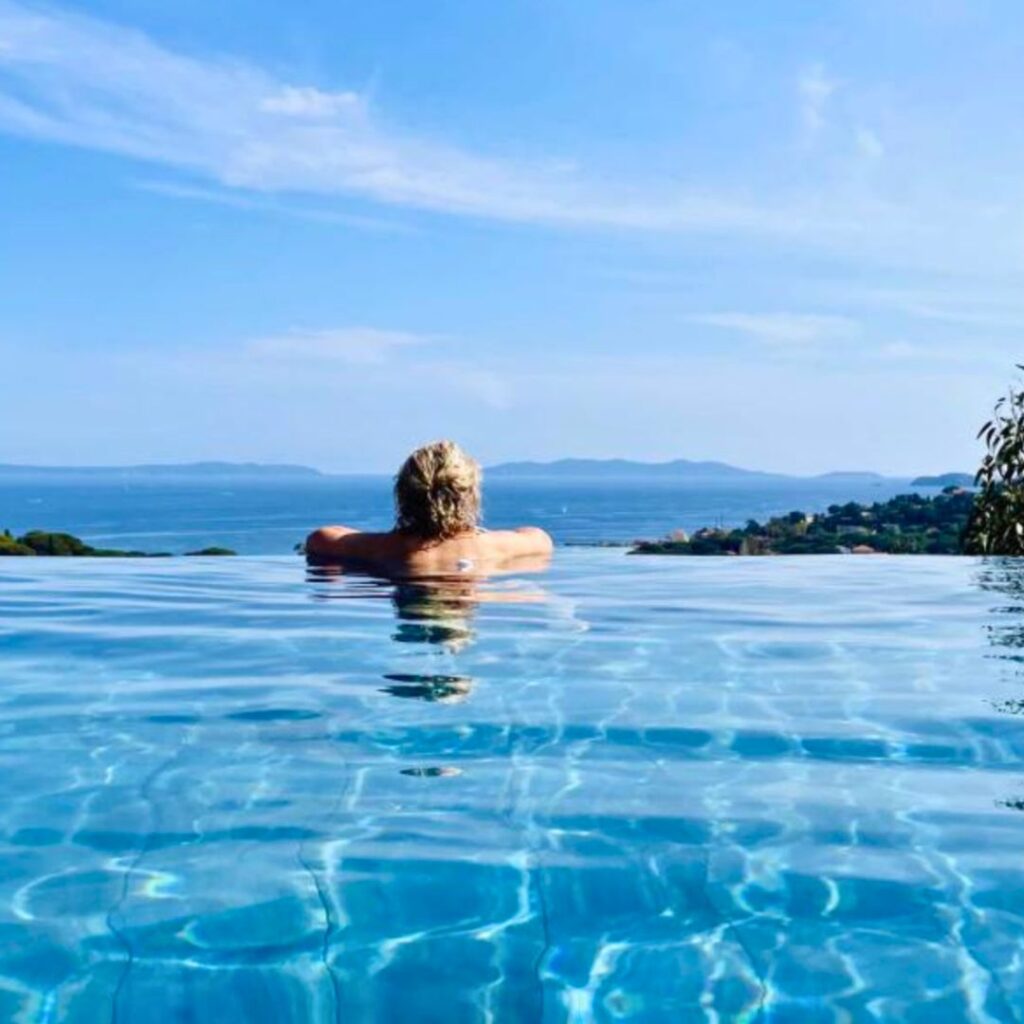 Chambres d'hôtes Lavandou avec piscine et vue sur mer