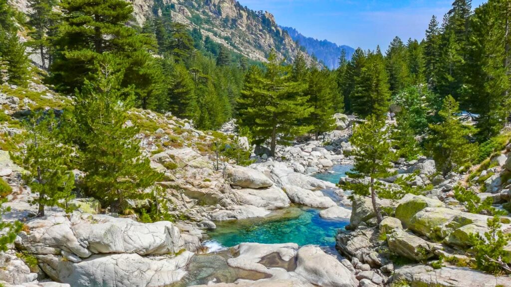 Vallée de la Restonica : Les piscines naturelles en Corse